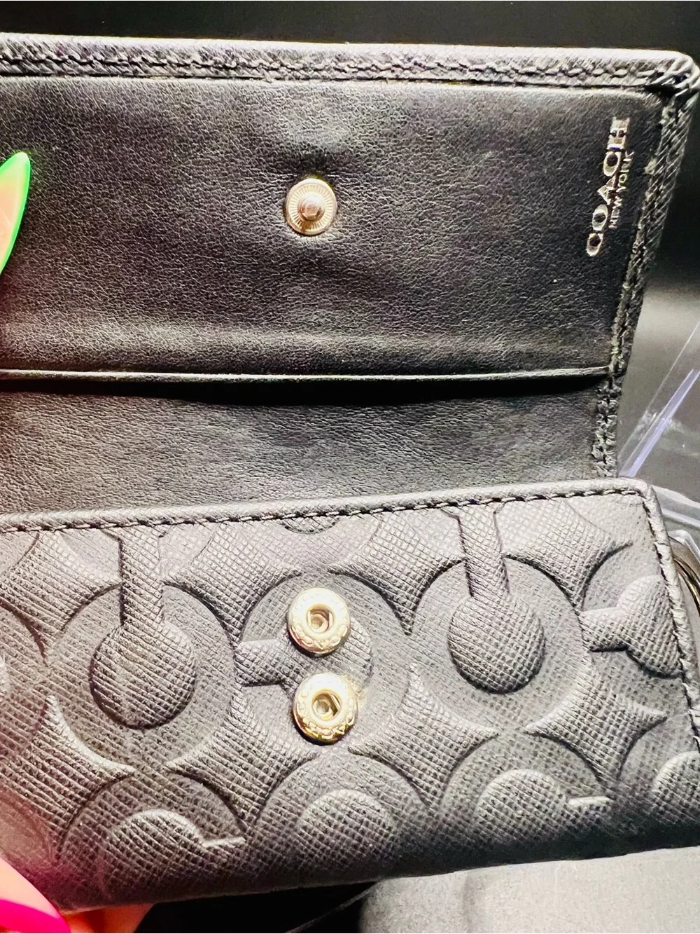 Coach Signature Debossed Crossgrain Leather 5-Ring Key Case Holder - Black EUC